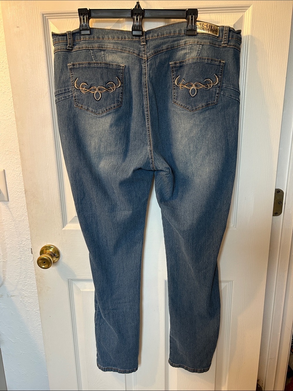 Be Girl Women’s Jeans embroidered back pockets gold tag size 22 plus size jeans - Picture 4 of 12